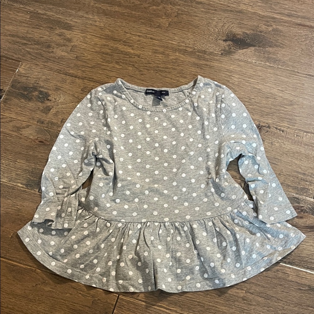 GAP Gray and White Polka Dot Long Sleeve Kids Top